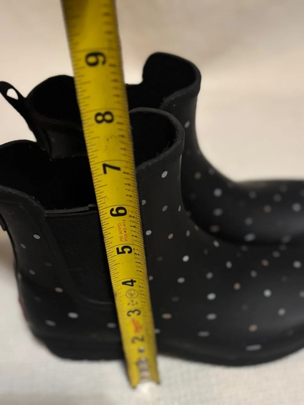 Chooka Women’s Rain Boots Black/White Polka Dots Sz 7